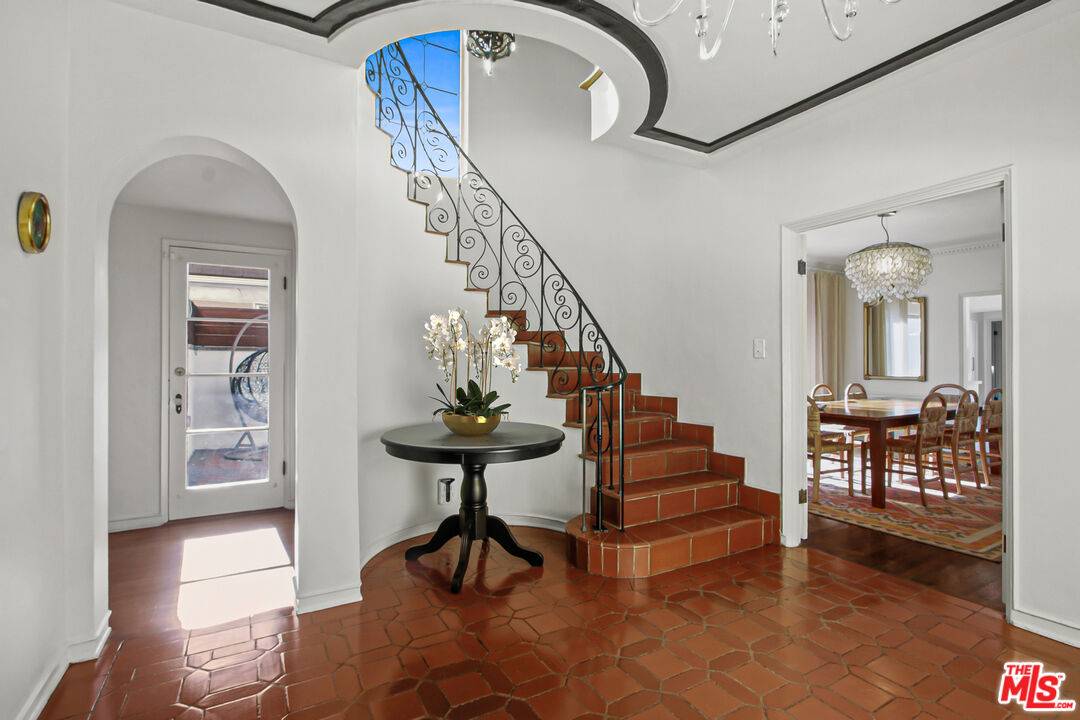 View Park, CA 90008,3691 Aureola Blvd