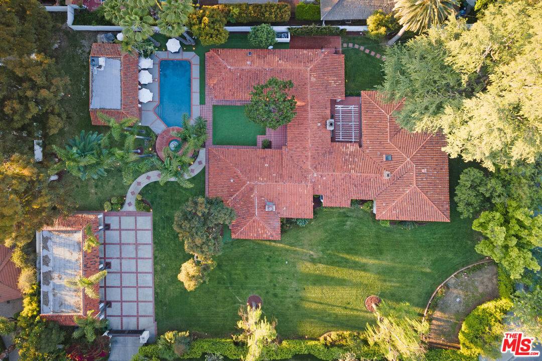 Tarzana, CA 91356,18625 Wells Dr