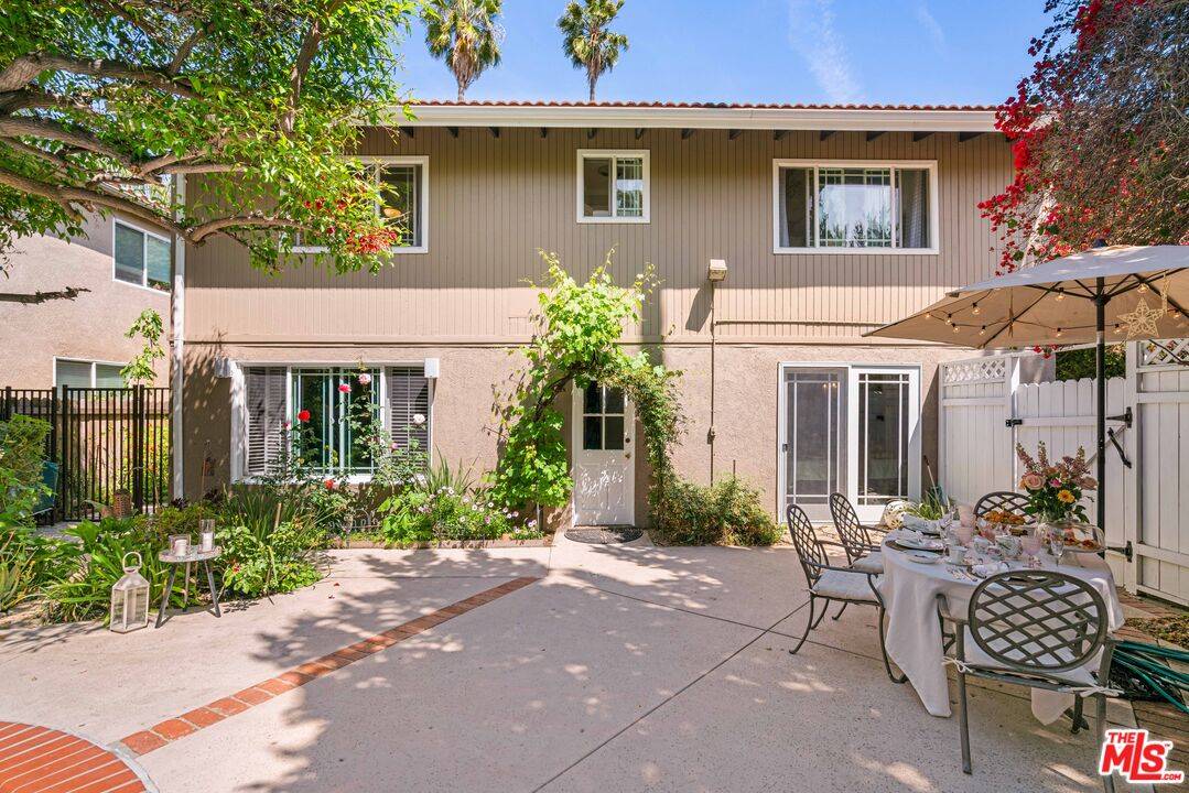 Encino, CA 91436,4963 Haskell Ave