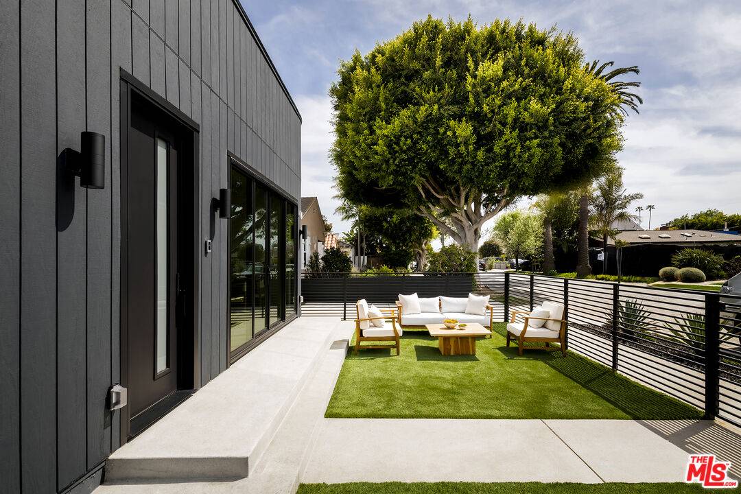 Culver City, CA 90066,4168 Mildred Ave