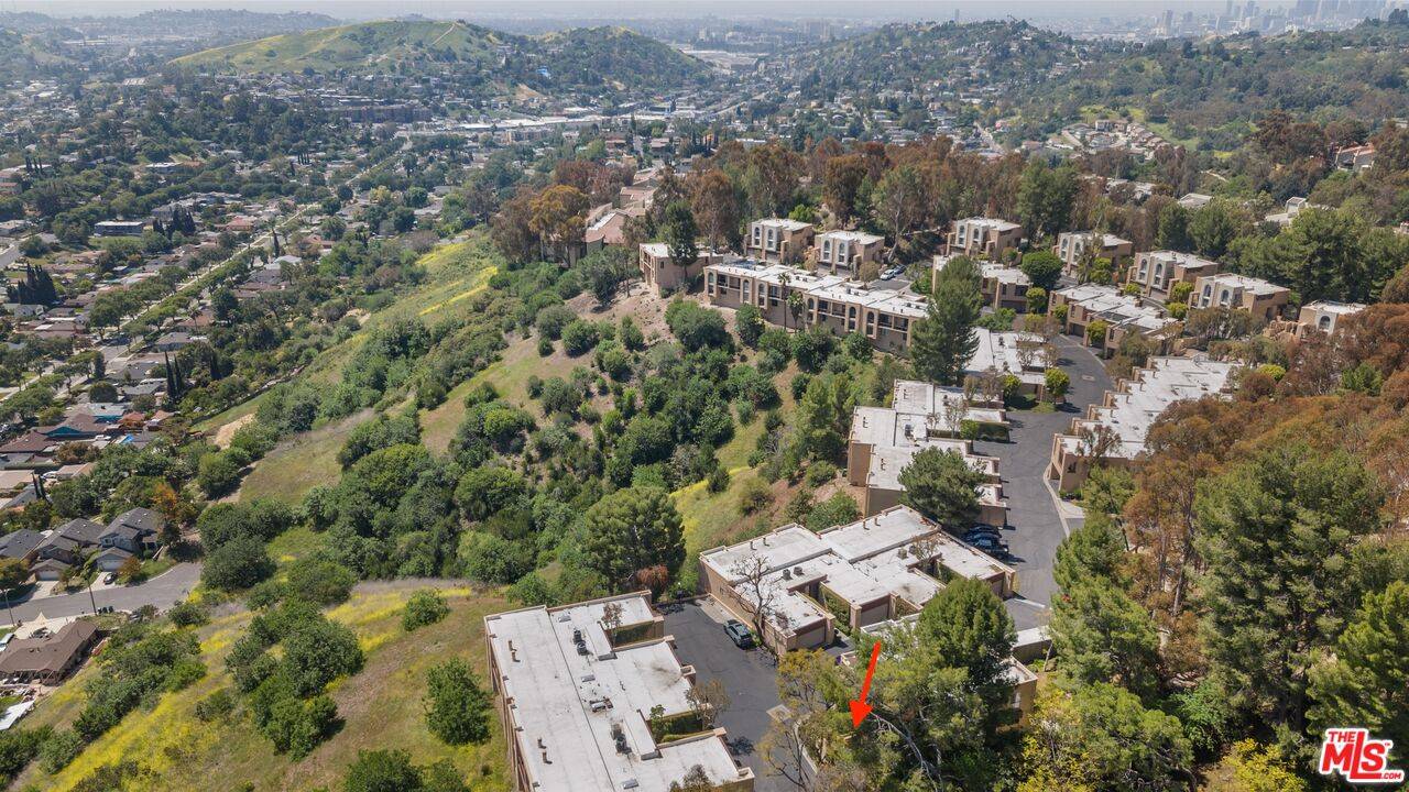 Los Angeles, CA 90042,712 Vallejo Villas