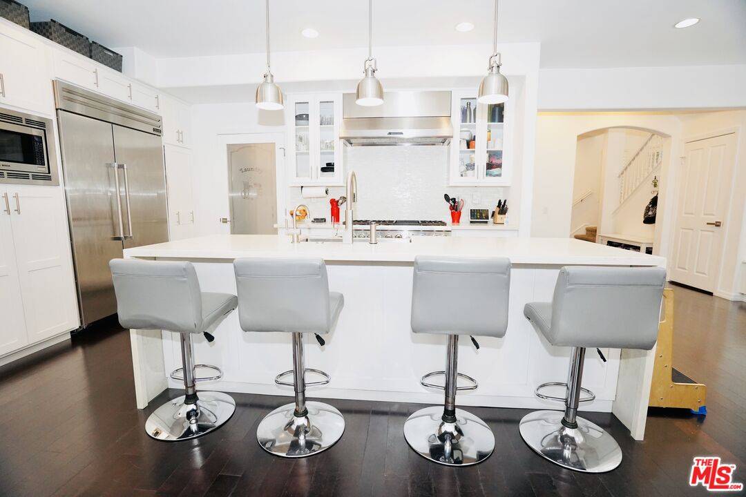 Inglewood, CA 90305,9009 S Calvin Way