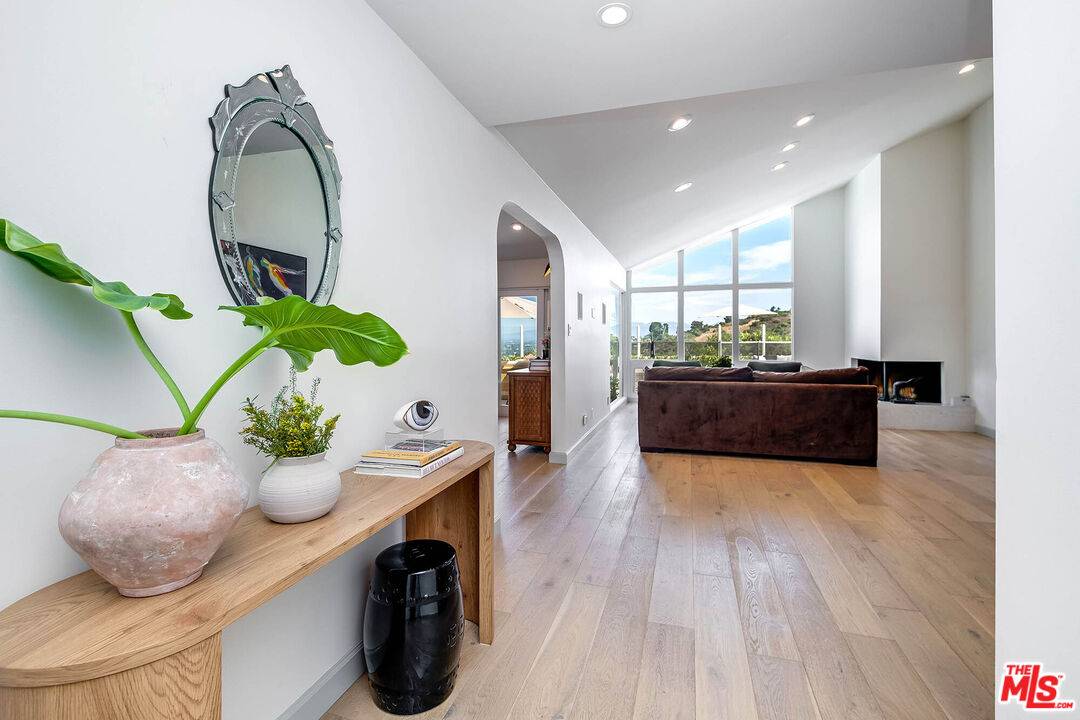 Studio City, CA 91604,11671 Dona Alicia Pl