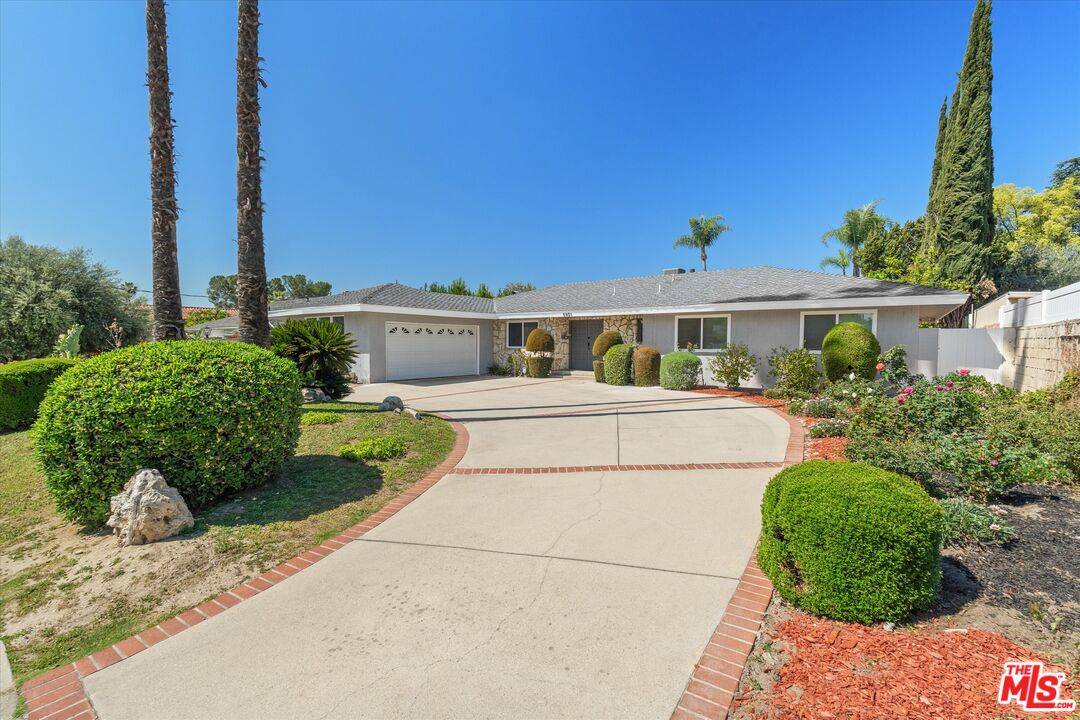 North Hollywood, CA 91605,6951 Atoll Ave