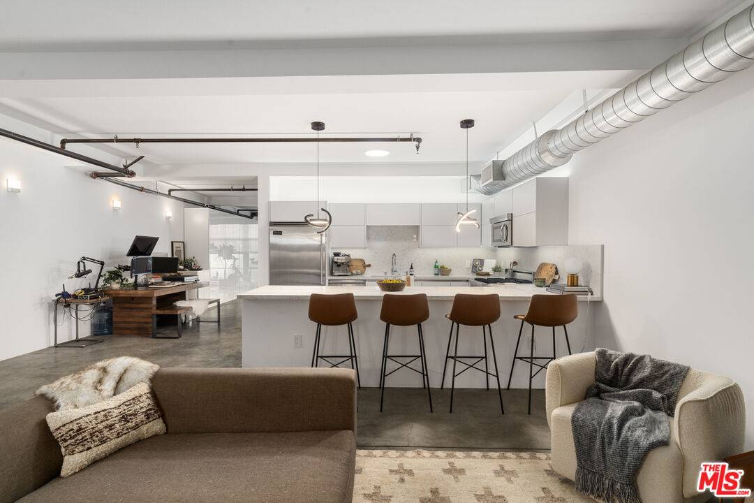 Marina Del Rey, CA 90292,1046 Princeton Dr #105