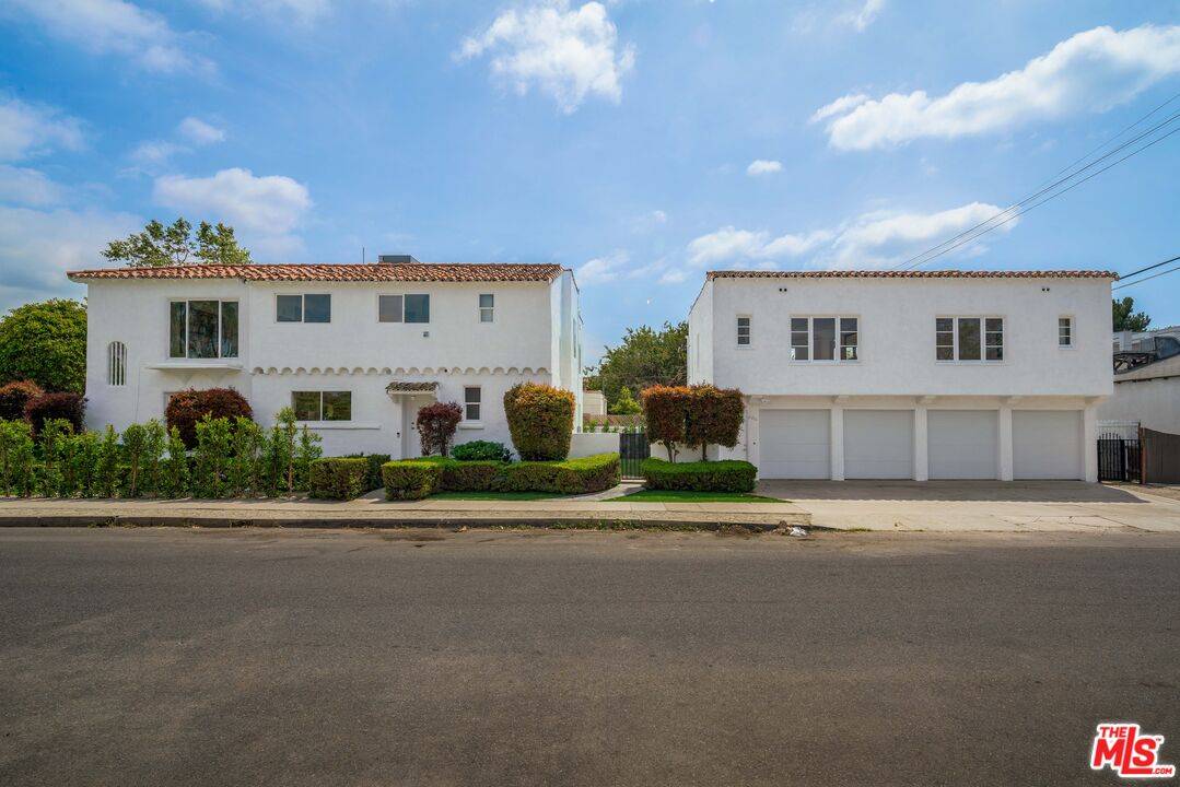 Los Angeles, CA 90048,543 N La Jolla Ave