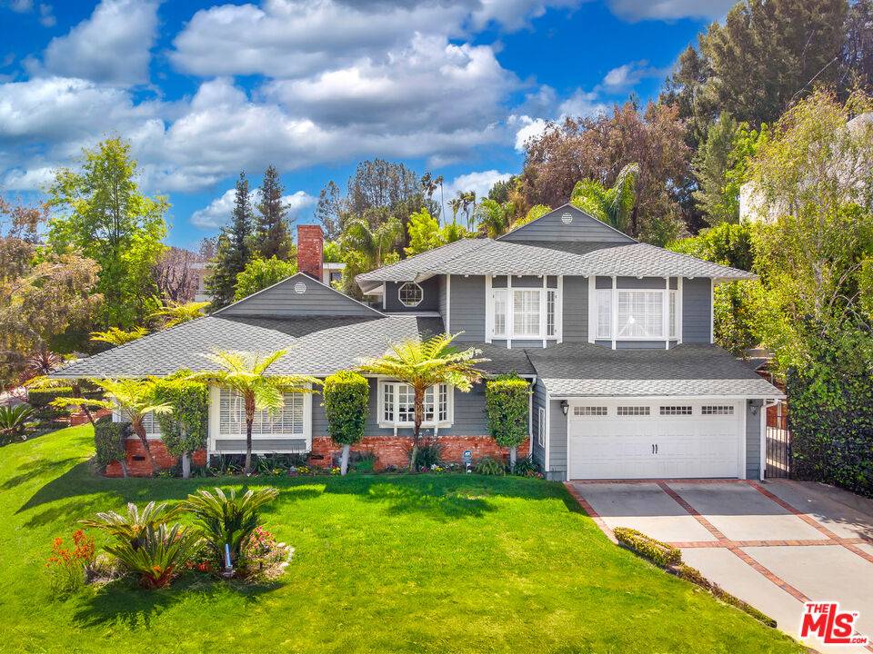 Sherman Oaks, CA 91403,3690 Crownridge Dr