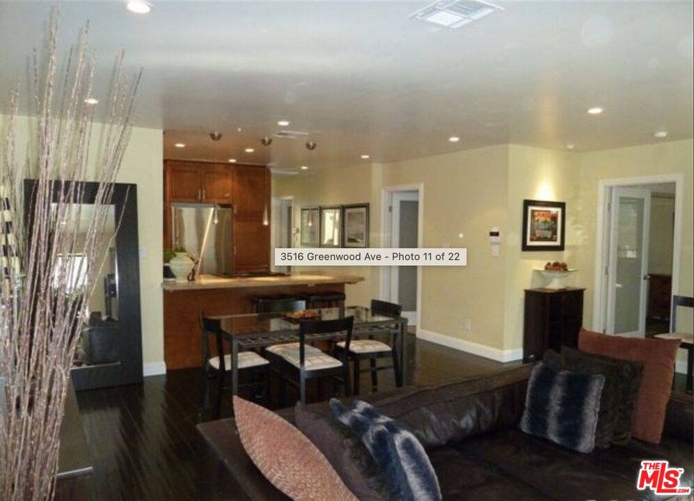 Los Angeles, CA 90066,3516 GREENWOOD AVE