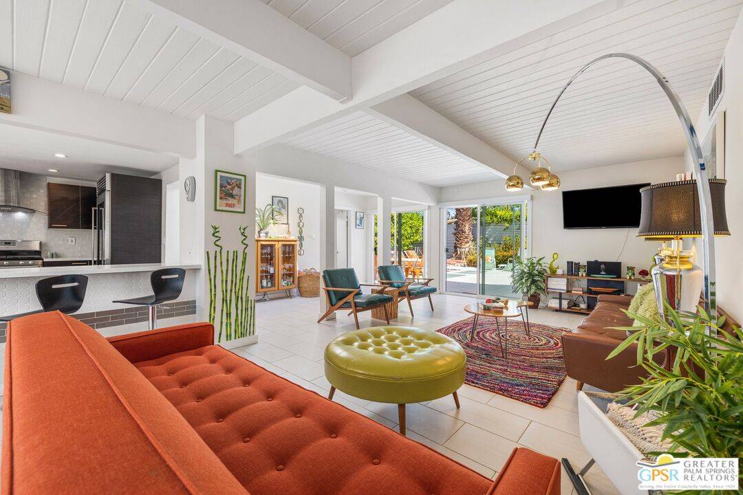 Palm Springs, CA 92262,724 E Spencer Dr