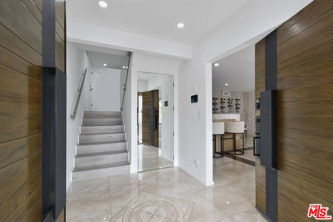 Sherman Oaks, CA 91403,3539 Alana Drive