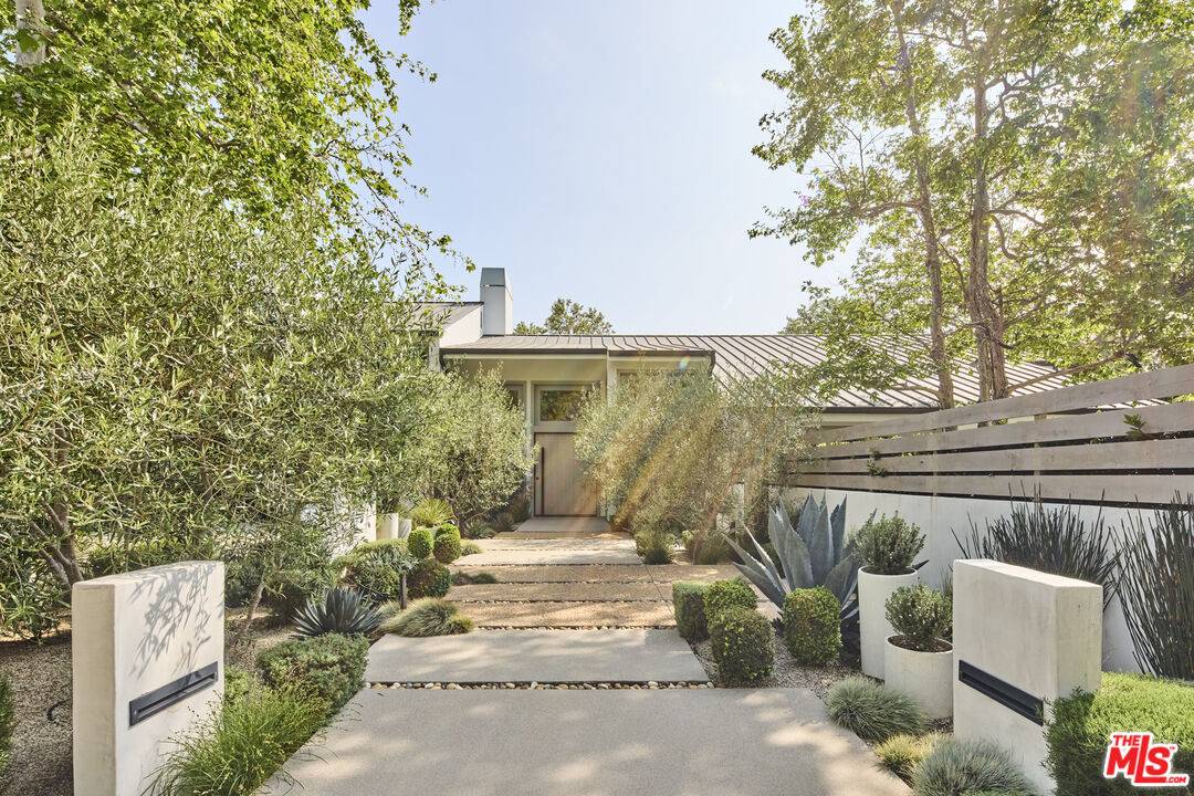 Malibu, CA 90265,3511 Cross Creek Ln