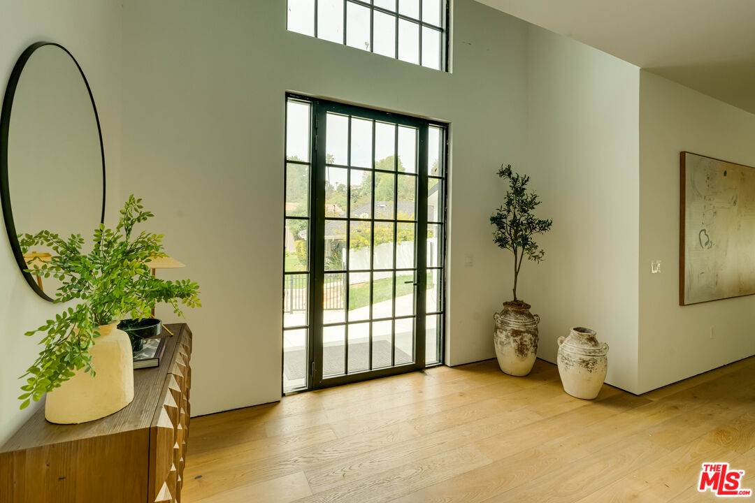 Encino, CA 91436,16815 Shileno Pl