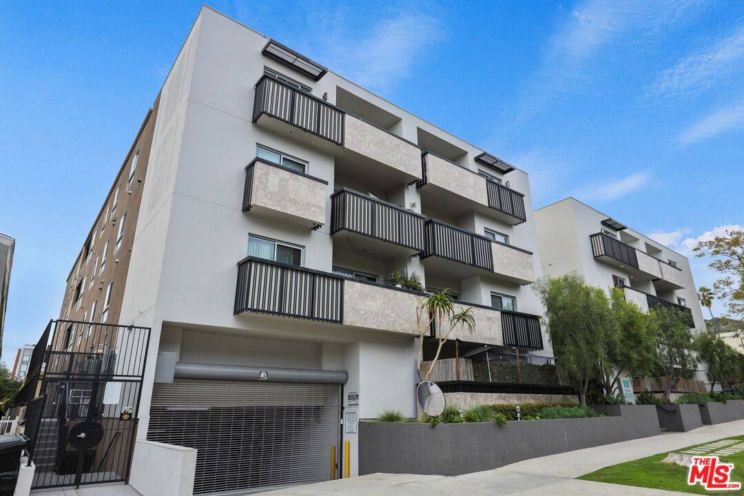Los Angeles, CA 90046,1439 N Poinsettia Pl #ph6
