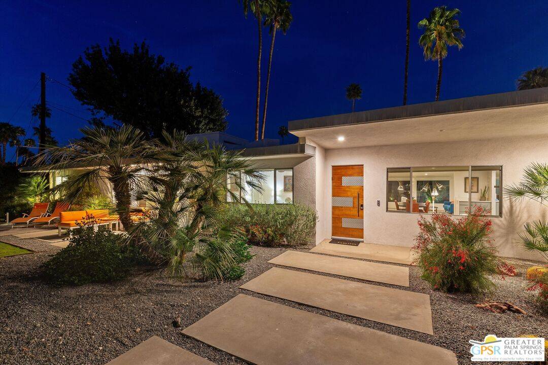 Palm Springs, CA 92262,212 NW Cerritos Dr