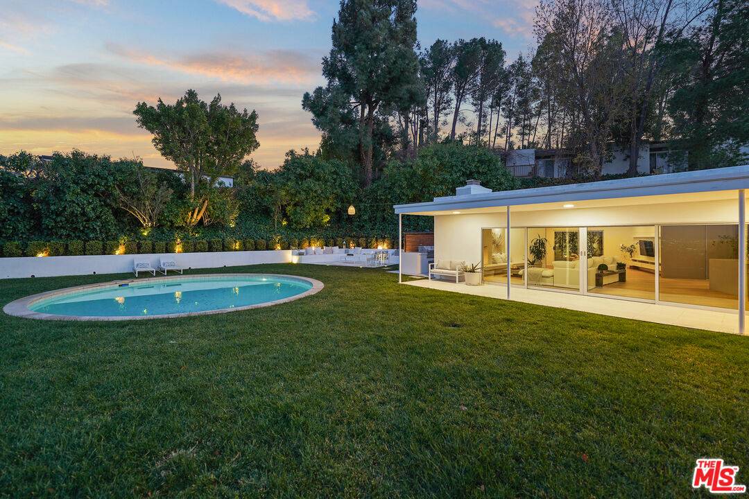 Encino, CA 91436,17116 Adlon Rd