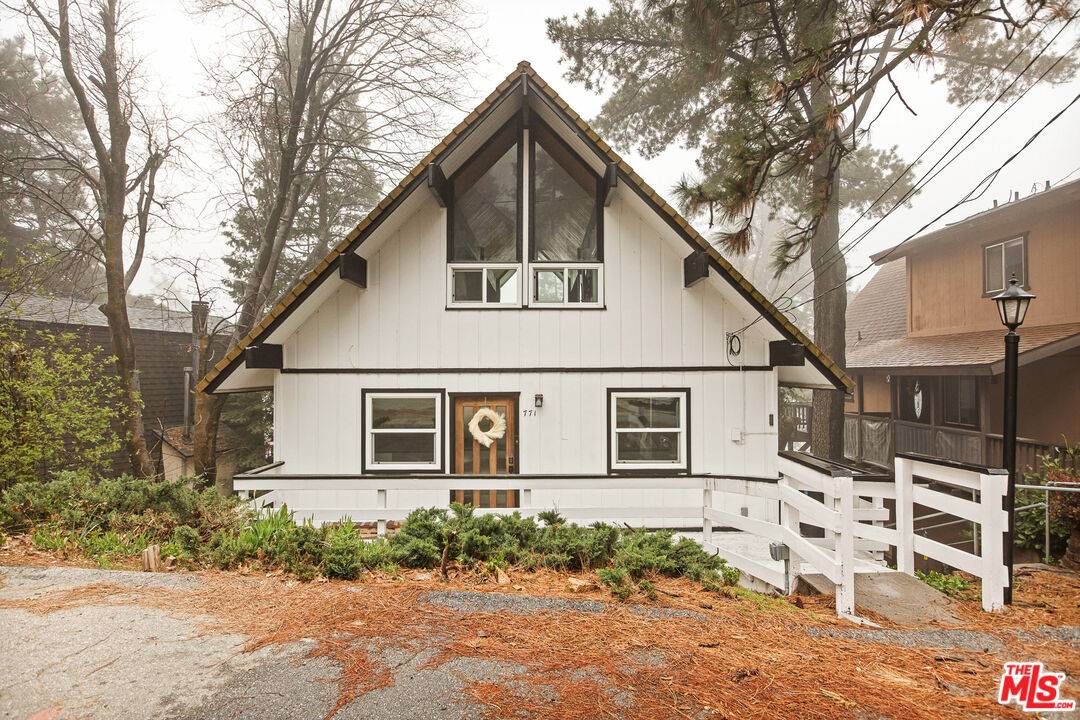 Lake Arrowhead, CA 92352,771 W Victoria Ct