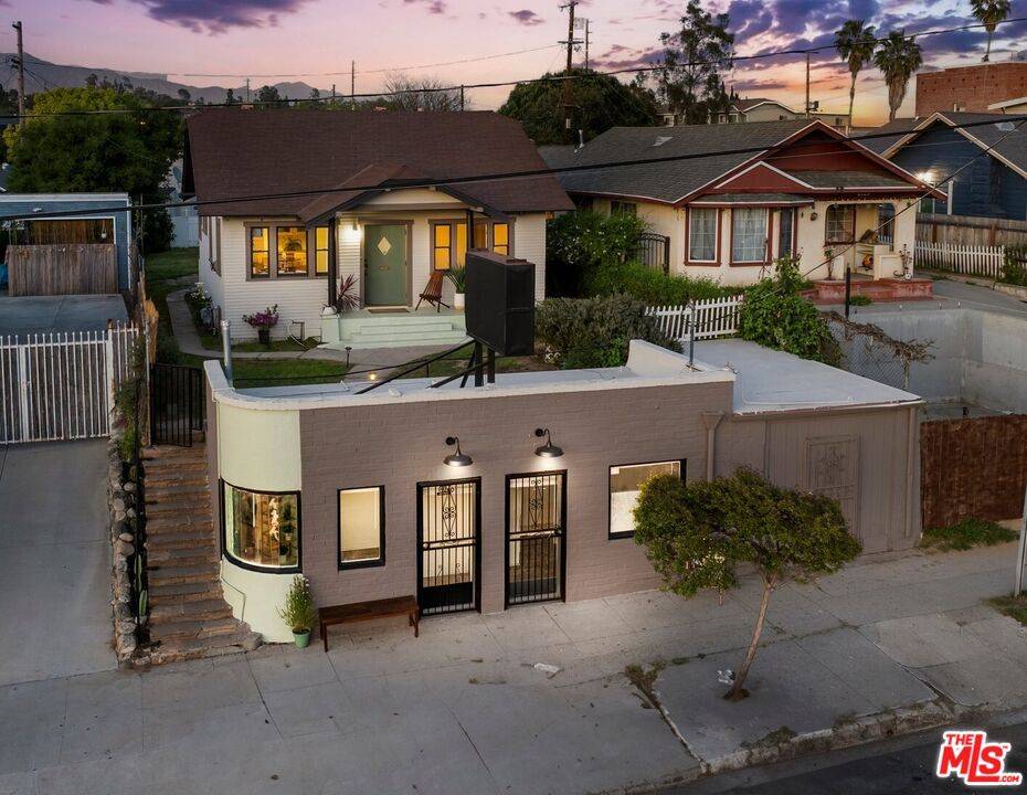 Los Angeles, CA 90042,6117 York Blvd