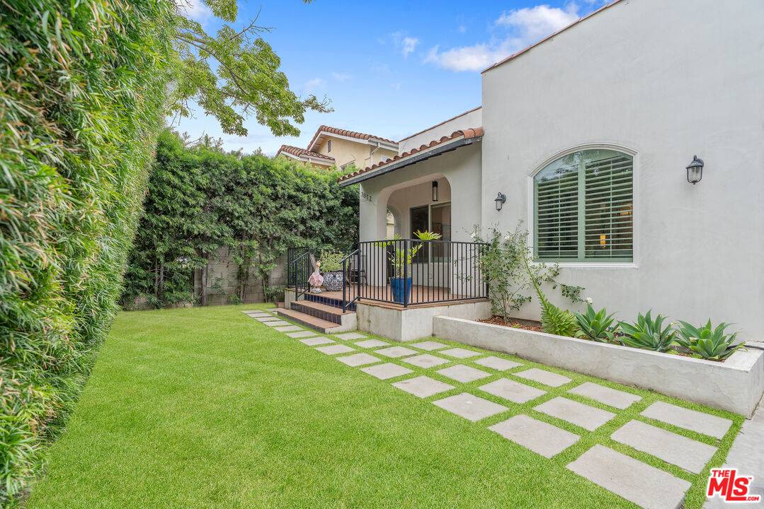 Los Angeles, CA 90039,3812 Griffith View Dr