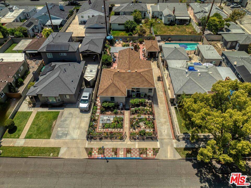 Burbank, CA 91506,829 N Sparks St