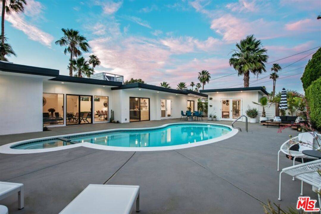 Palm Springs, CA 92262,2265 E Amado Rd