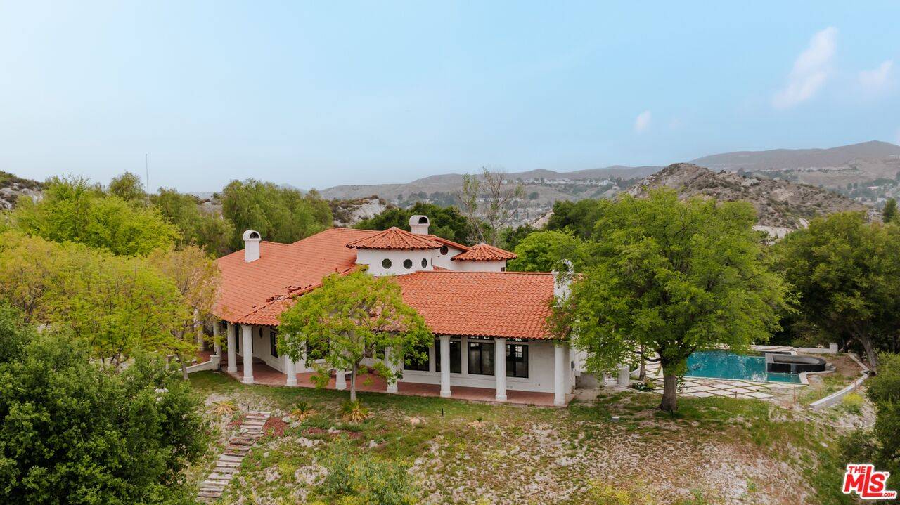 Canyon Country, CA 91387,16515 Valley Ranch Rd