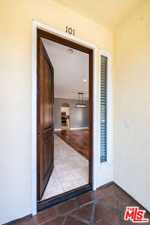 Burbank, CA 91505,4125 W Hood Ave #101