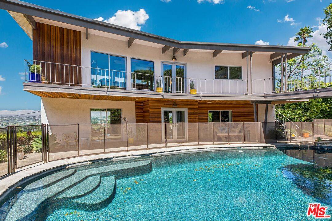 Studio City, CA 91604,3601 Berry Dr