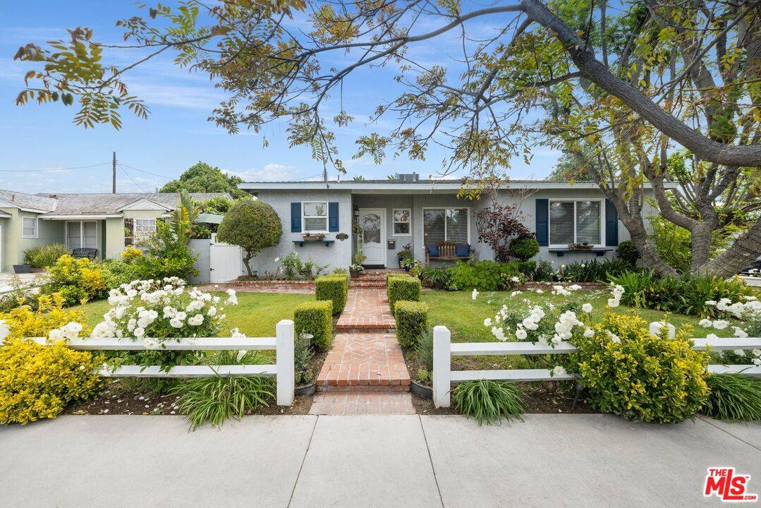 Van Nuys, CA 91406,6432 Petit Ave