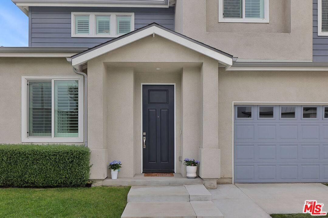 Lake Balboa, CA 91406,17302 Lemay St
