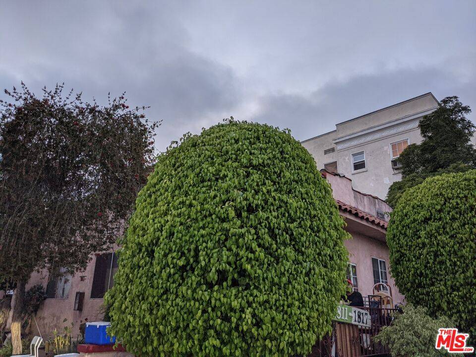 Los Angeles, CA 90027,1811 N Kingsley Dr