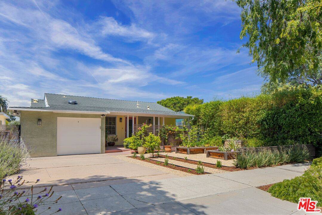 Los Angeles, CA 90064,2249 Linnington Ave