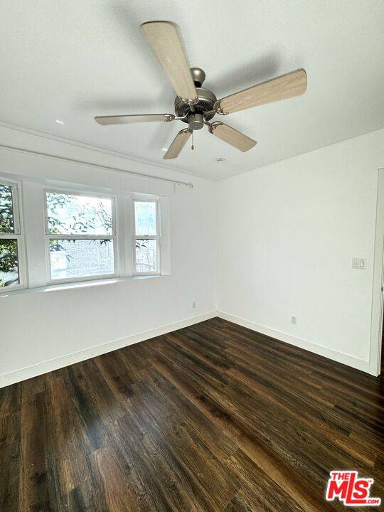 Los Angeles, CA 90039,2358 Landa St