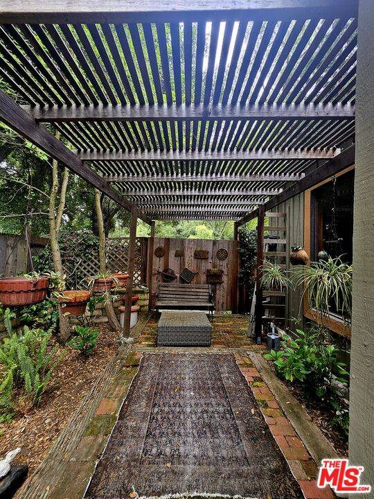 Topanga, CA 90290,2437 Liberty Ln