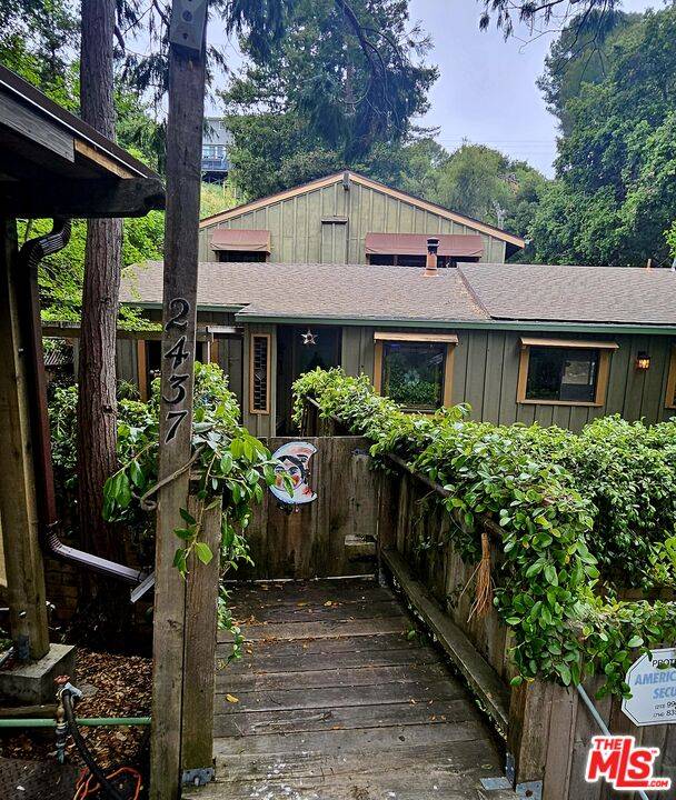 Topanga, CA 90290,2437 Liberty Ln