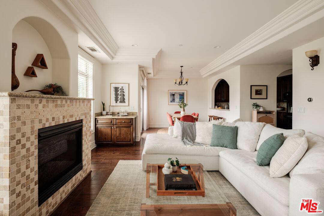 Studio City, CA 91602,11582 Moorpark St #204