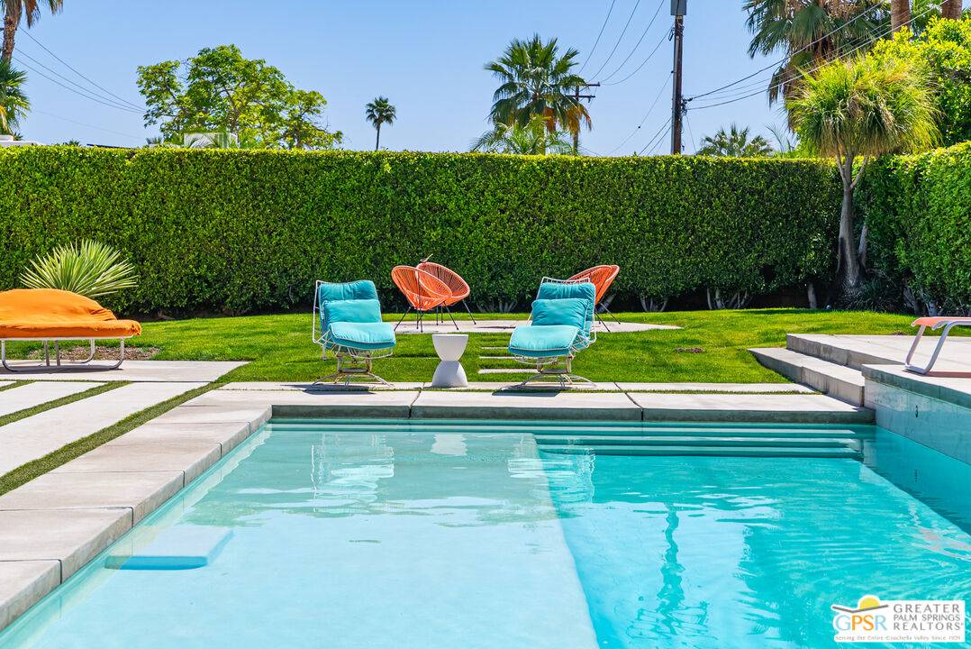 Palm Springs, CA 92264,1525 E Sunny Dunes Rd