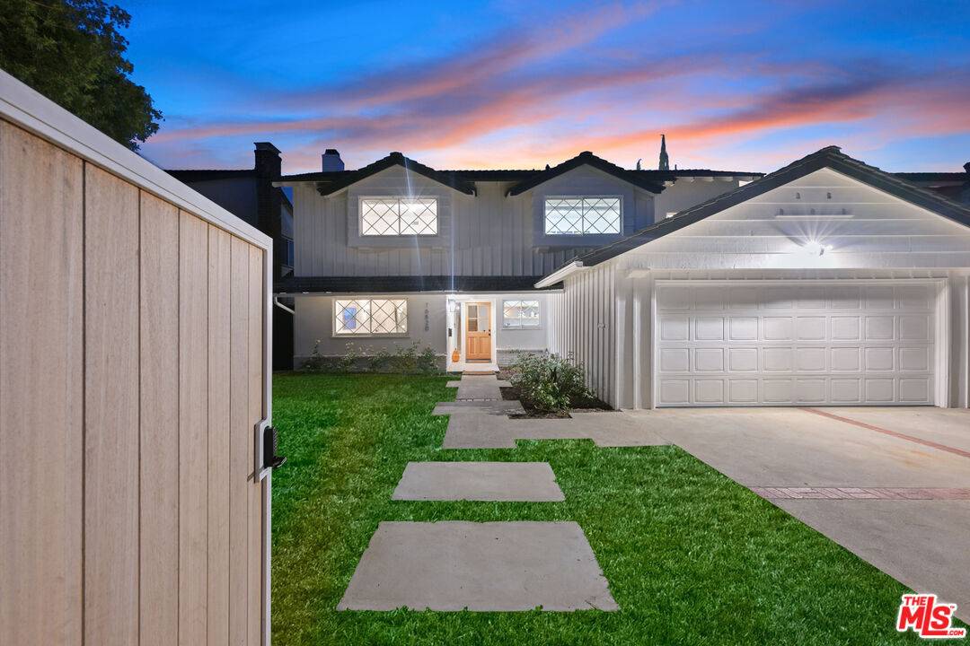 Lake Balboa, CA 91406,16820 Hart St