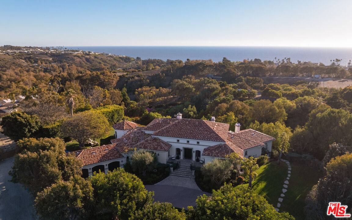Malibu, CA 90265,6110 Merritt Dr