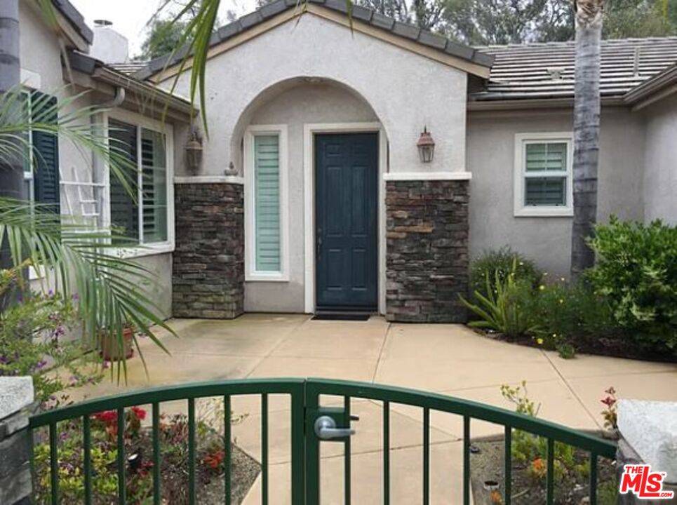 Fallbrook, CA 92028,1808 Fallbrook Oaks Ct