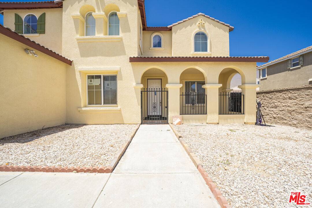 Perris, CA 92571,1680 Chamberlin Creek Way