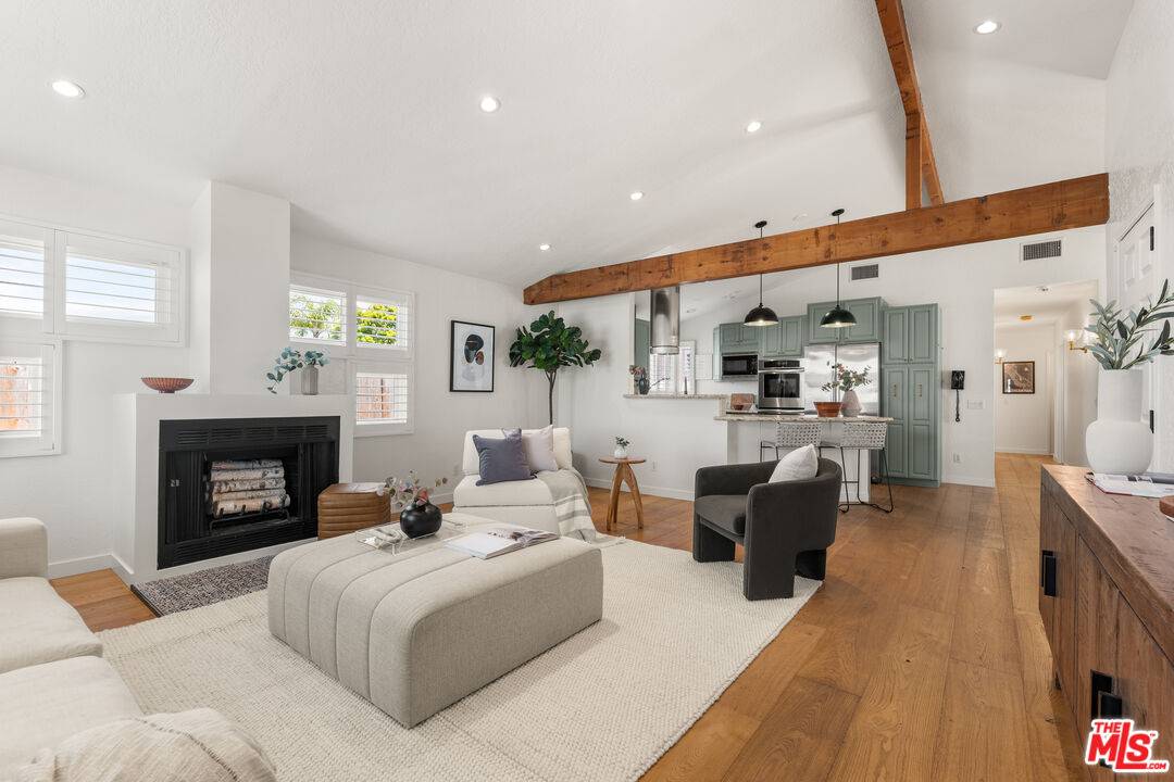 Redondo Beach, CA 90278,1616 Lomax Ln
