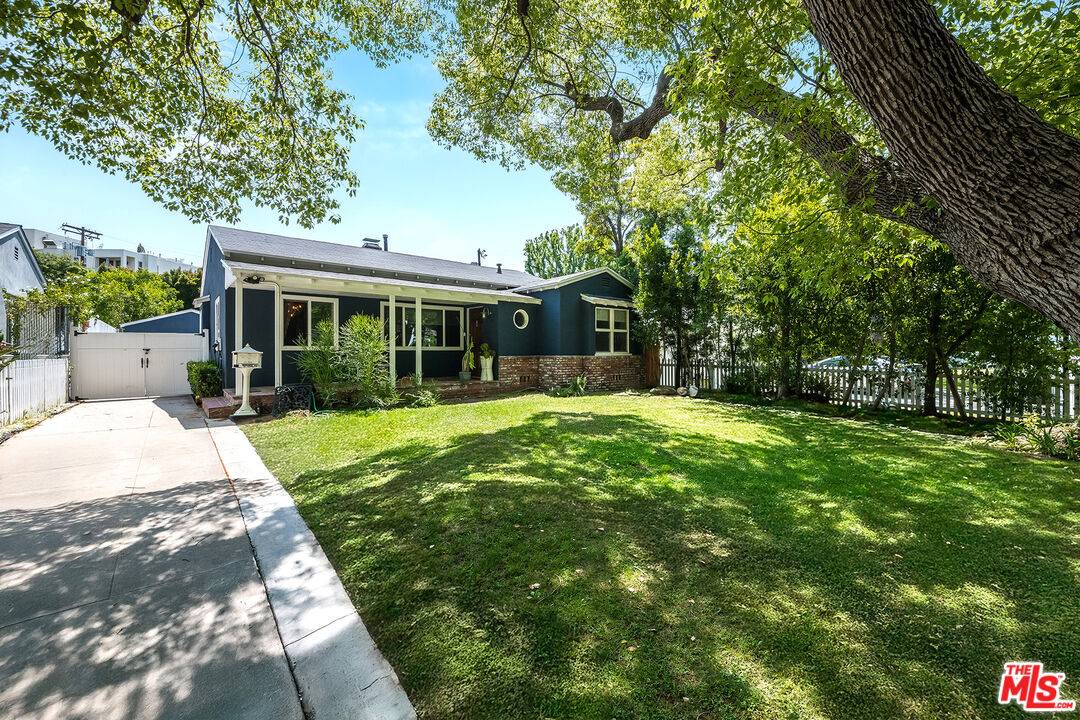 Toluca Lake, CA 91602,4438 Strohm Ave