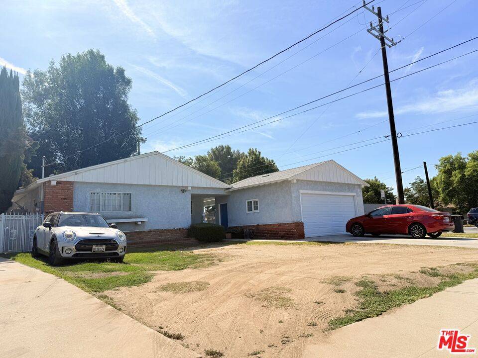 Northridge, CA 91325,8300 Zelzah Ave