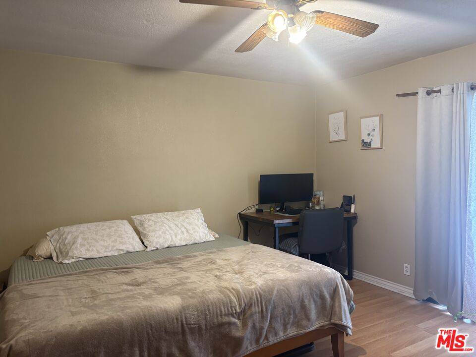 Northridge, CA 91325,8300 Zelzah Ave