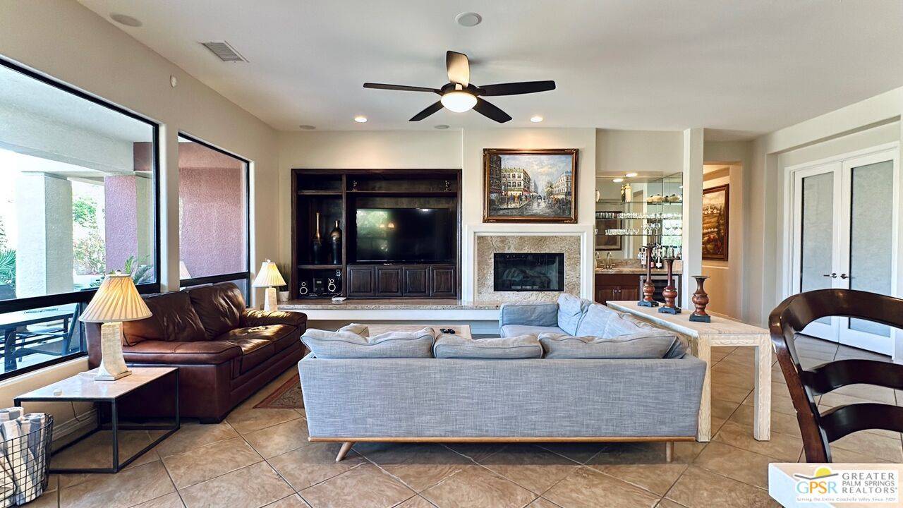 Indio, CA 92201,48572 SOJOURN ST