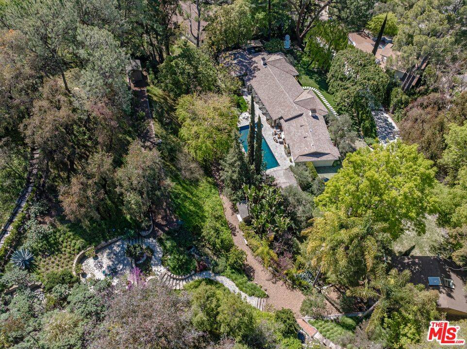 Los Angeles, CA 90077,2854 Roscomare Rd