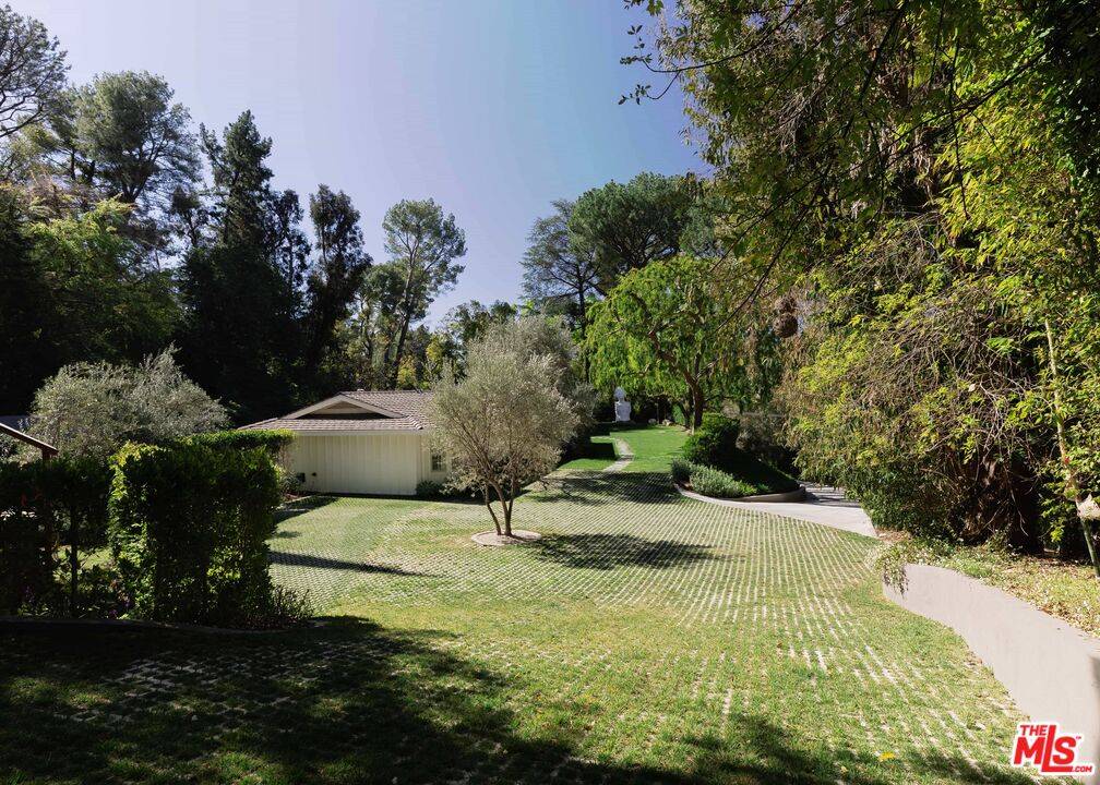 Los Angeles, CA 90077,2854 Roscomare Rd