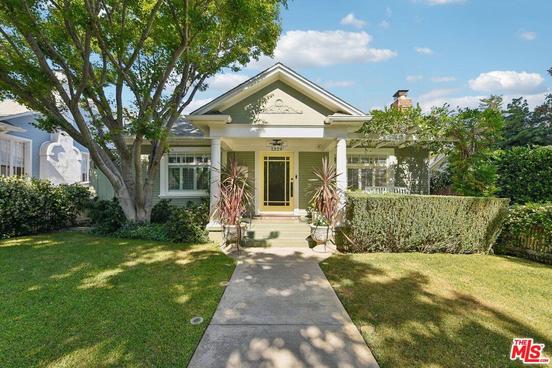 West Hollywood, CA 90046,1324 N Orange Grove Ave