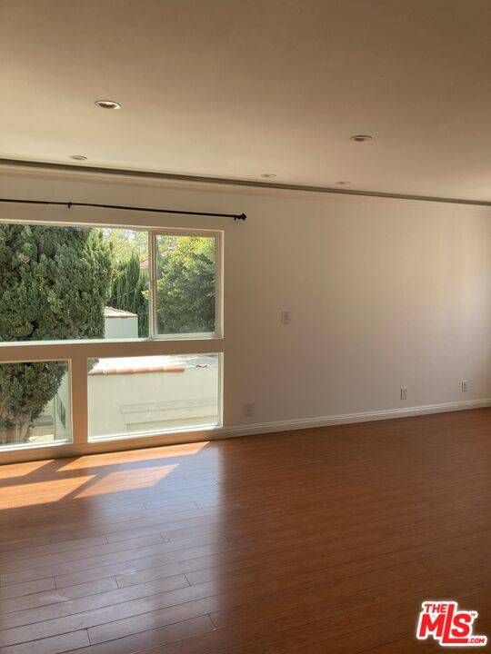 Beverly Hills, CA 90212,348 S Rexford Dr #6
