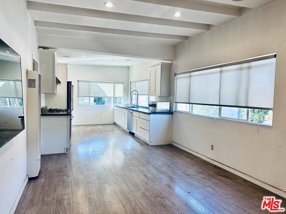 Playa Del Rey, CA 90293,410 Pershing Dr